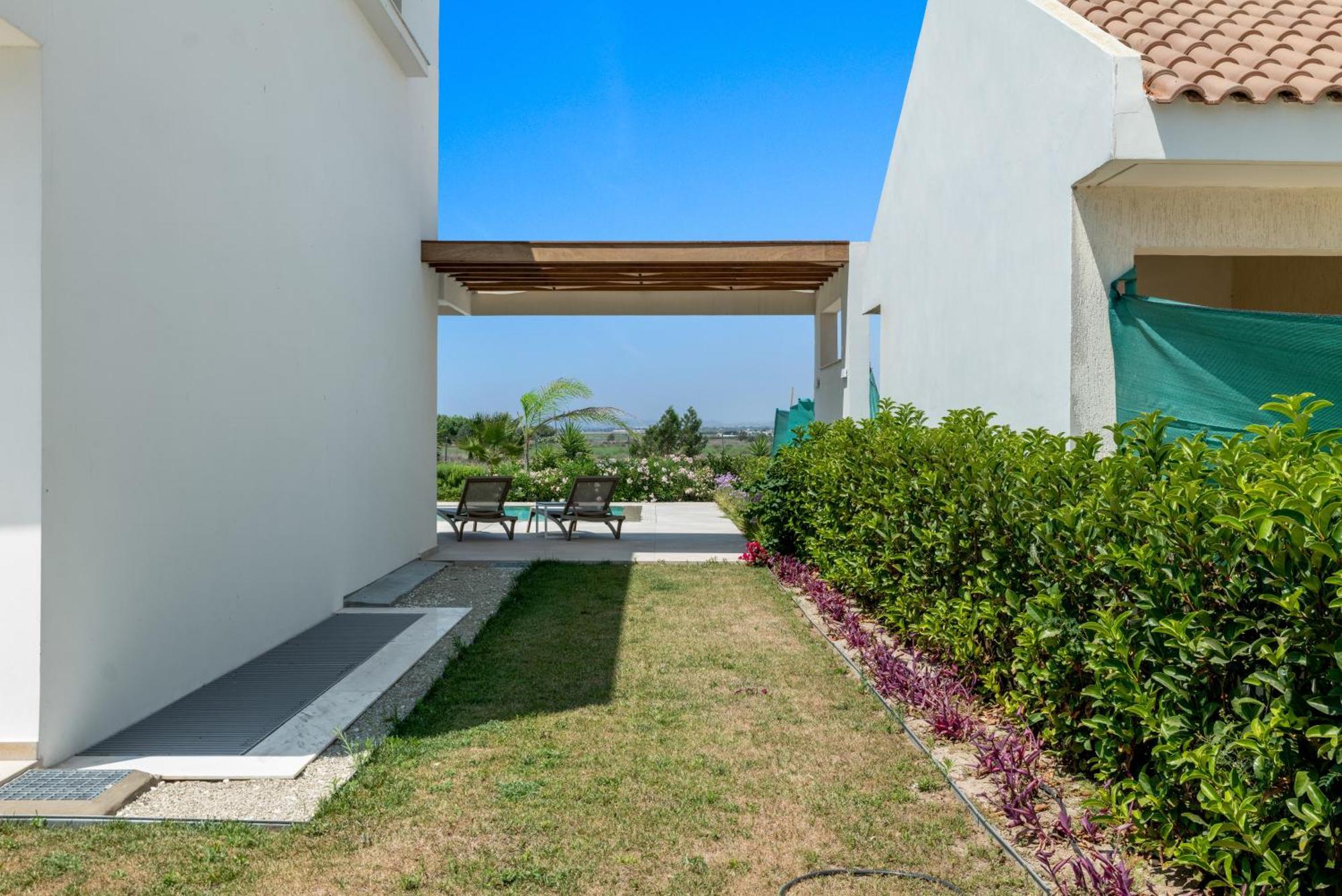 Serenity Waves Villa 17 Lárnaca Exterior foto